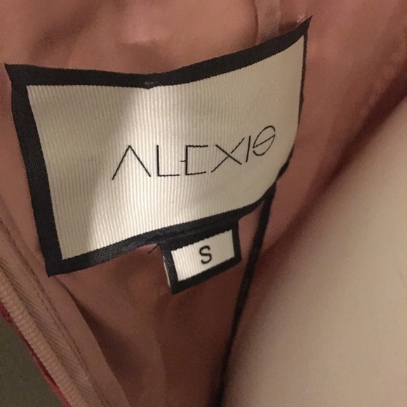 Alexis Remi Short-Sleeve Lace Sheath Dress, Pink - Picture 5 of 5